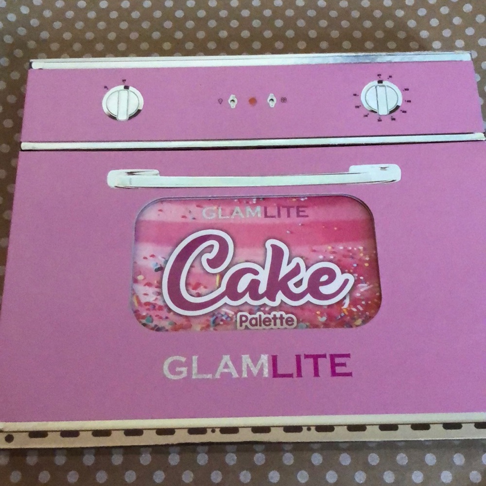 Glamlite cake palette